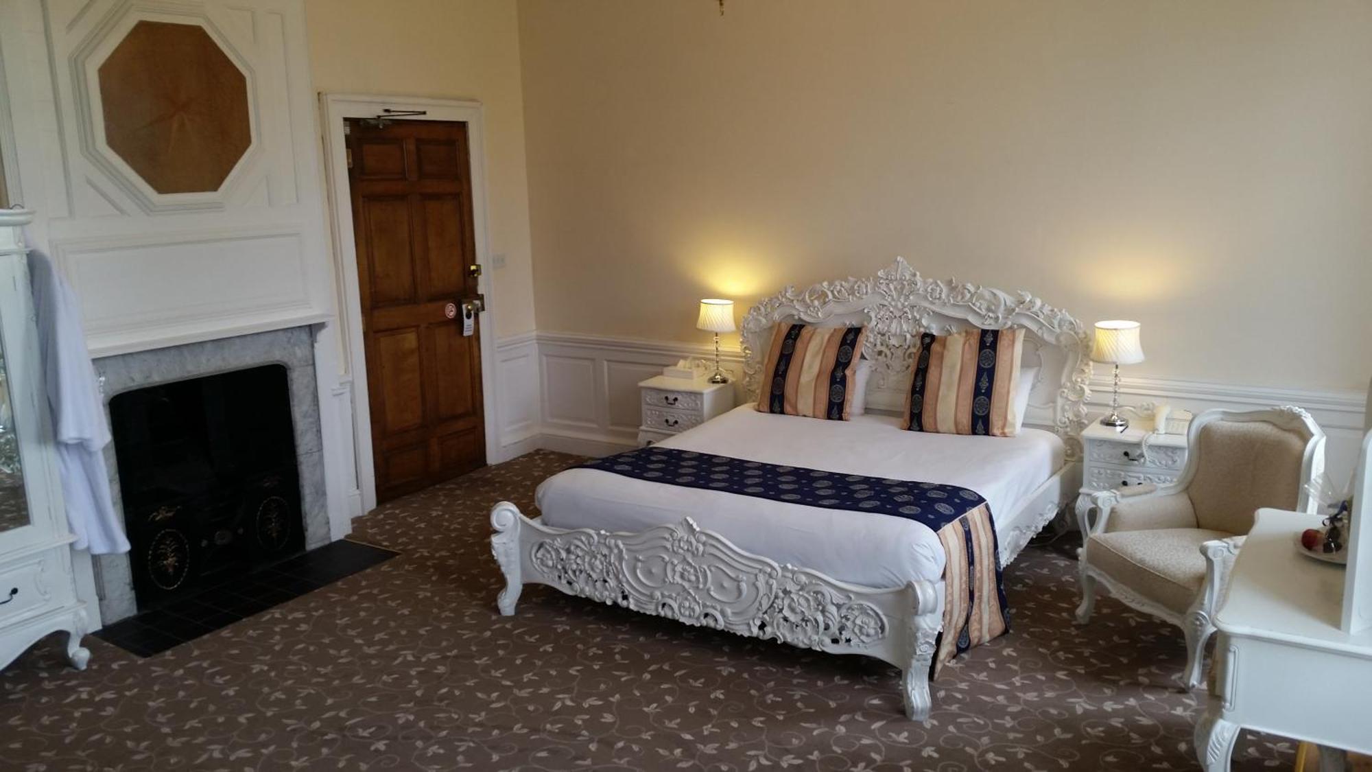 Haughton Hall Hotel & Leisure Club Telford Room photo